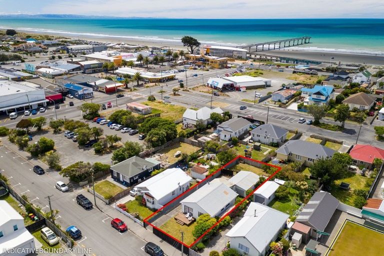 Photo of property in 17 Mafeking Street, New Brighton, Christchurch, 8061