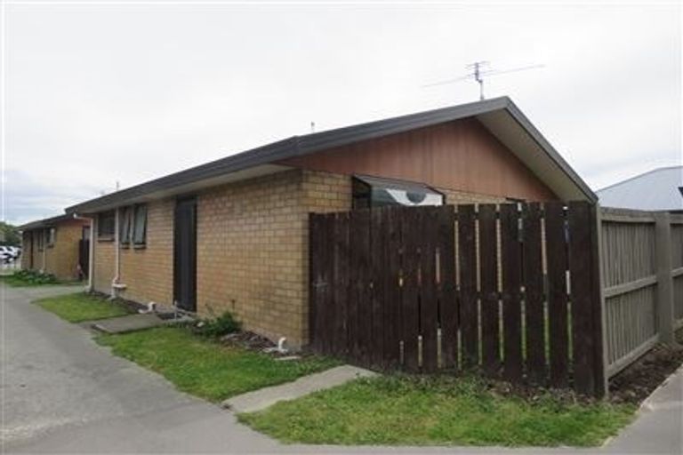 Photo of property in 2/23 Tower Street, Hornby, Christchurch, 8042