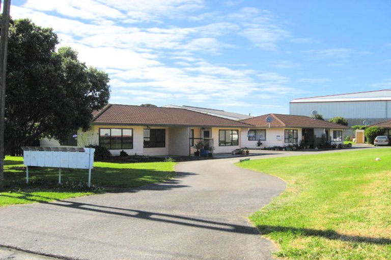 Photo of property in 3/42 Kiwi Esplanade, Mangere Bridge, Auckland, 2022