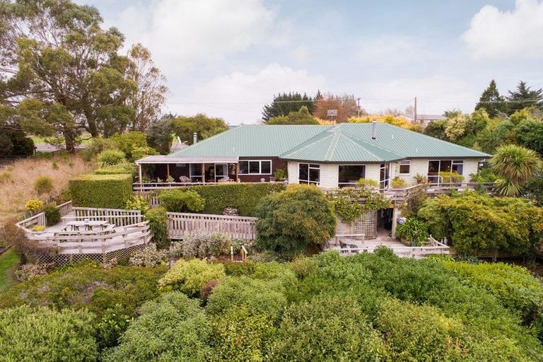 Photo of property in 86 Halcombe Road, Feilding, 4775