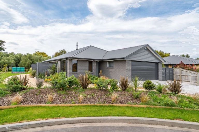 Photo of property in 68 Feist Street, Carterton, 5713