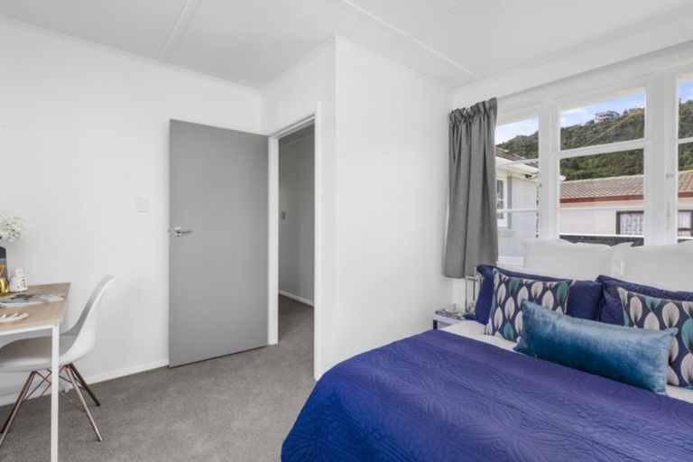Photo of property in 39 Peck Street, Taita, Lower Hutt, 5011
