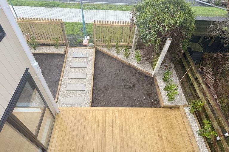 Photo of property in 73 Hutchinsons Road, Bucklands Beach, Auckland, 2014