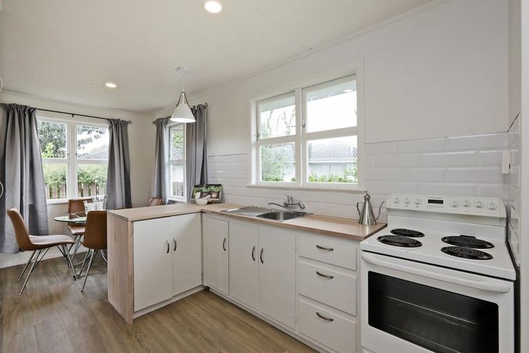 Photo of property in 11 Sunderland Drive, Flaxmere, Hastings, 4120