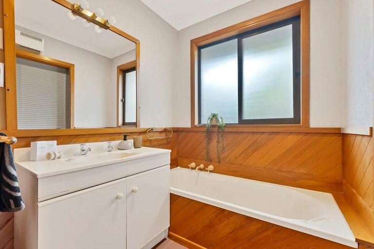 Photo of property in 7 Palmside Street, Somerfield, Christchurch, 8024