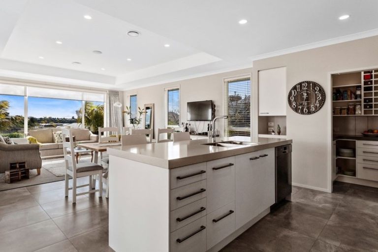 Photo of property in 18 Belgrave Close, Bethlehem, Tauranga, 3110