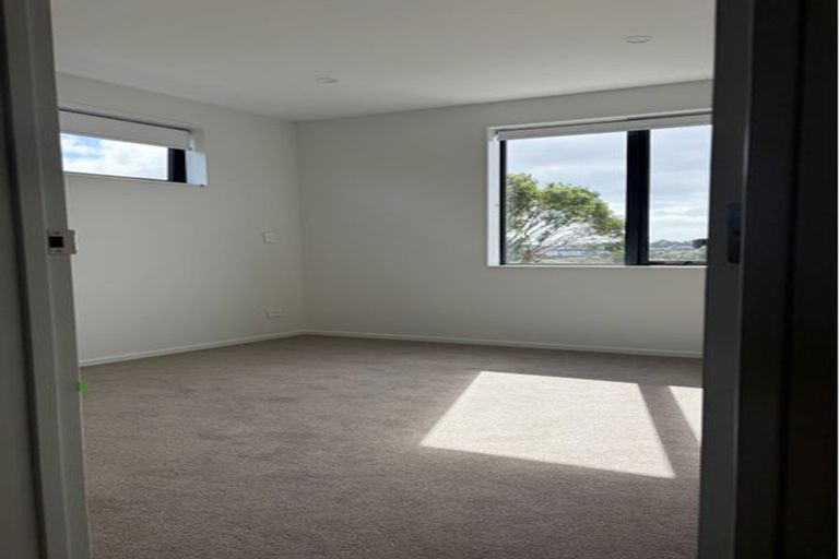 Photo of property in 57 Ngakoro Road, Karaka, Papakura, 2113