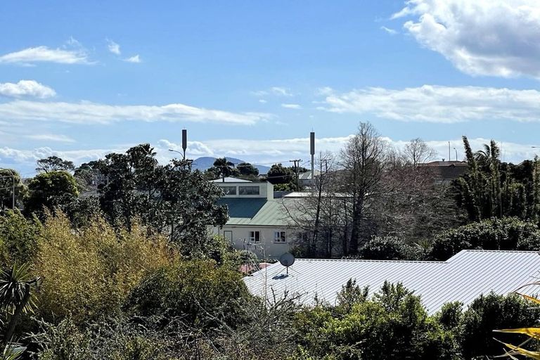 Photo of property in 2/27 Macleans Road, Bucklands Beach, Auckland, 2014