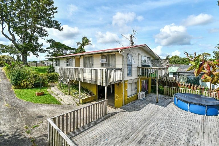 Photo of property in 13 Lismore Place, Papatoetoe, Auckland, 2025