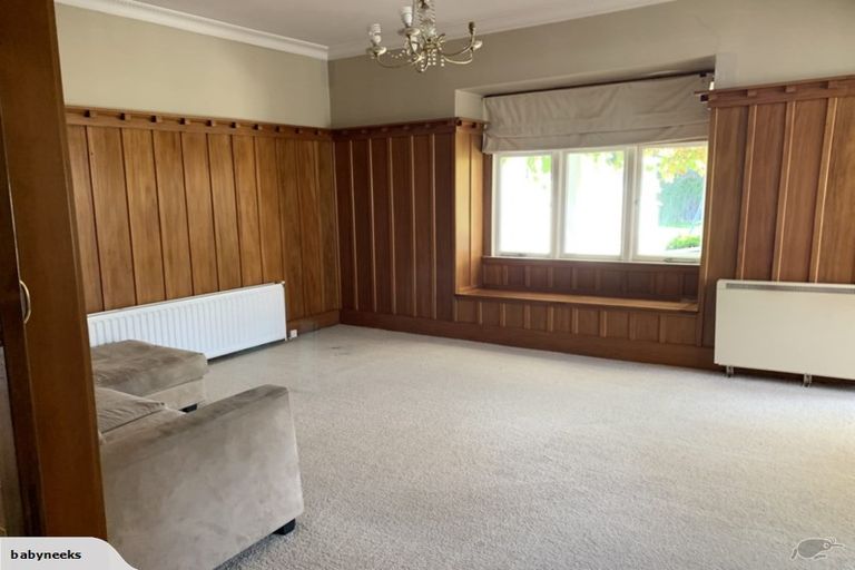 Photo of property in 77 Paparoa Street, Papanui, Christchurch, 8053