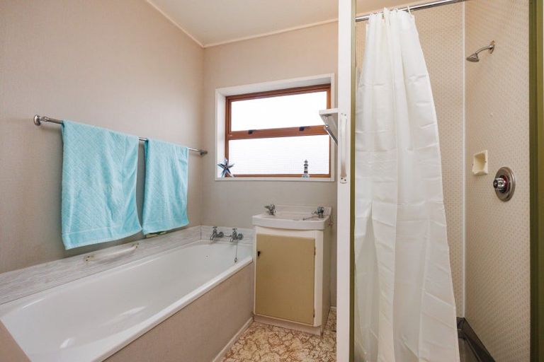 Photo of property in 15 Carthew Street, Feilding, 4702