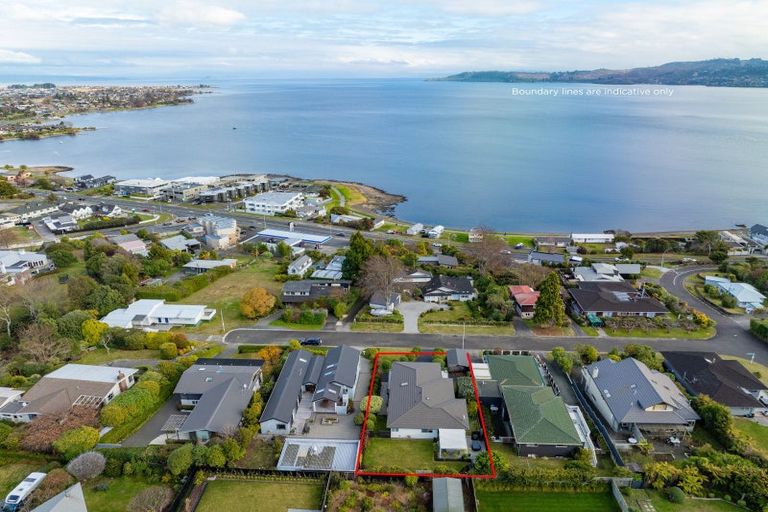 Photo of property in 10 Crowther Terrace, Waipahihi, Taupo, 3330
