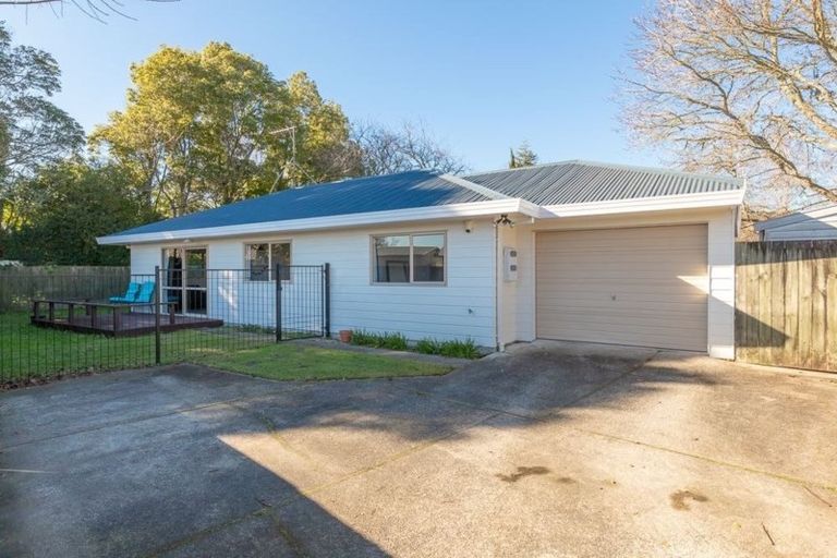 Photo of property in 4a Willis Street, Bader, Hamilton, 3206
