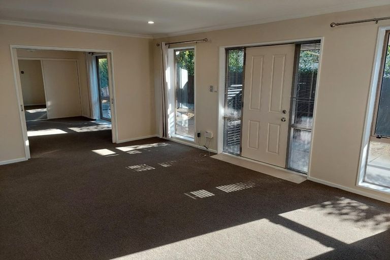 Photo of property in 10 Netley Place, Aranui, Christchurch, 8061