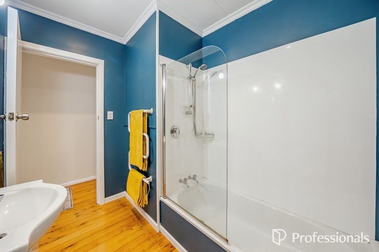 Photo of property in 11 Morrison Grove, Stokes Valley, Lower Hutt, 5019