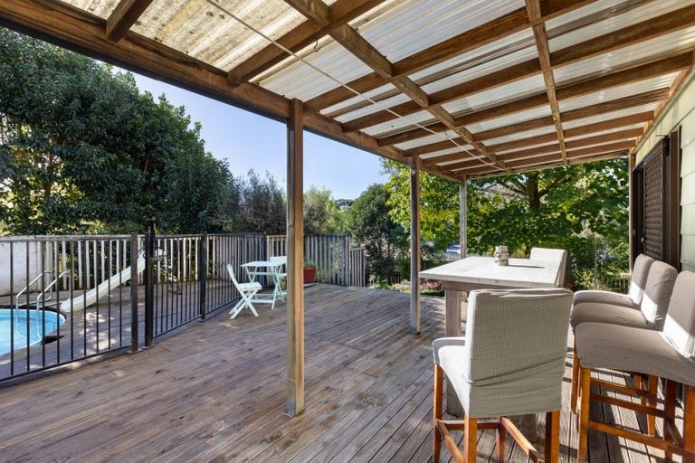 Photo of property in 18 Resolution Road, Welcome Bay, Tauranga, 3112