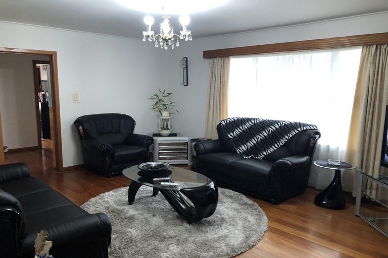 Photo of property in 166 Russell Road, Manurewa, Auckland, 2102