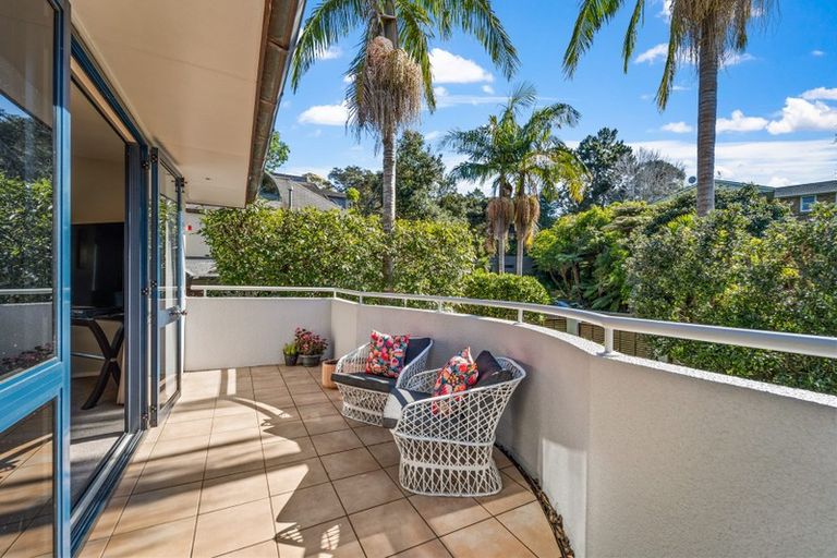 Photo of property in 2/24 Heathcote Road, Castor Bay, Auckland, 0620