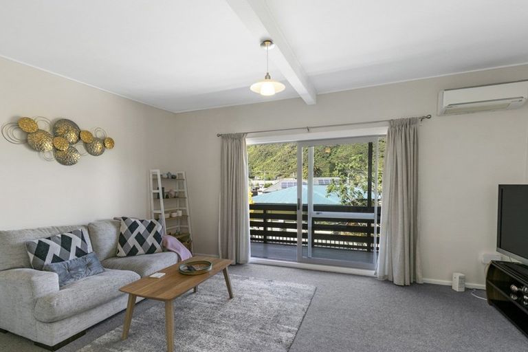 Photo of property in 155a Rata Street, Naenae, Lower Hutt, 5011