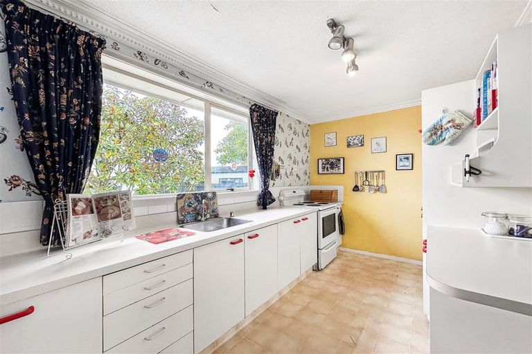 Photo of property in 34 Mortlake Street, Islington, Christchurch, 8042