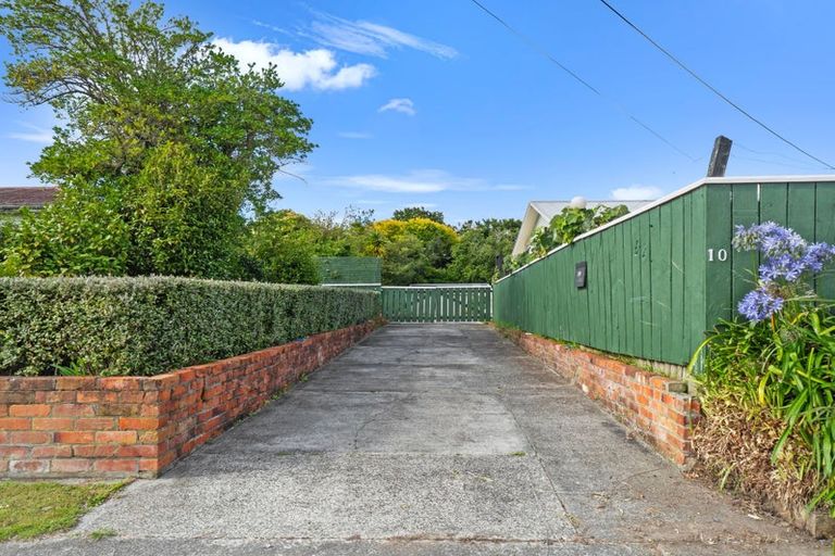 Photo of property in 10 Kensington Road, Marton, 4710