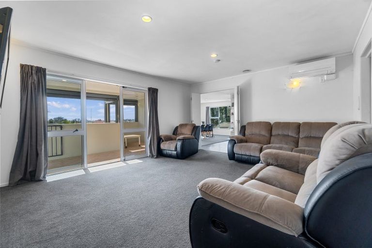 Photo of property in 32 Carew Street, Nawton, Hamilton, 3200