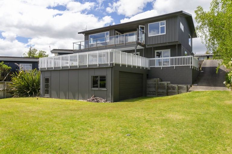 Photo of property in 71 Rainbow Drive, Rainbow Point, Taupo, 3330