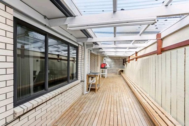 Photo of property in 29a Newington Road, Henderson, Auckland, 0612