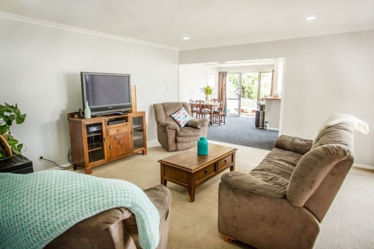 Photo of property in 30 Ruapehu Street, Paraparaumu, 5032