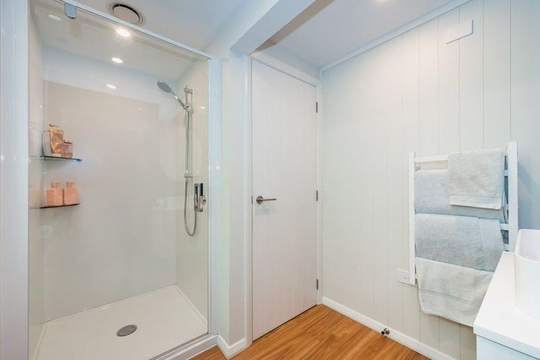 Photo of property in 99a Ruapehu Street, Paraparaumu, 5032