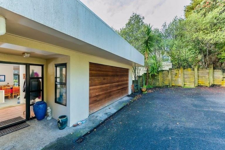 Photo of property in 1/62 Fernhill Way, Oteha, Auckland, 0632