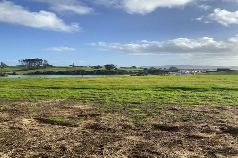 Photo of property in 77 Omahina Street, Raglan, 3225