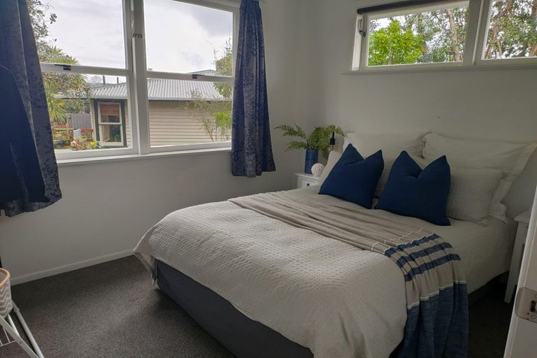 Photo of property in 28 Woodford Avenue, Brookfield, Tauranga, 3110