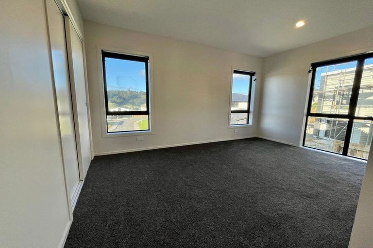 Photo of property in 5b Stockport Grove, Churton Park, 6037