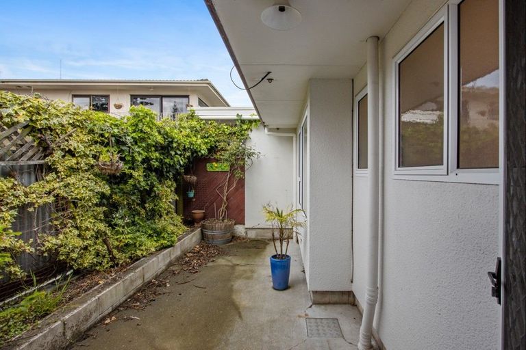Photo of property in 477 Marine Parade, Napier South, Napier, 4110