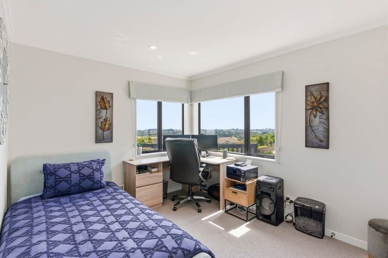 Photo of property in 11 Wilson Way, Waikanae, 5036