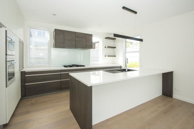 Photo of property in 16 Milano Boulevard, Karaka, Papakura, 2113