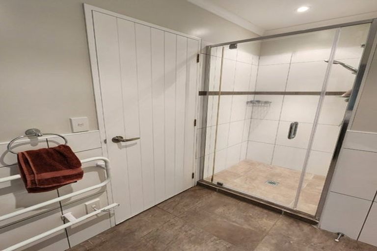 Photo of property in 35a Mandalay Terrace, Khandallah, Wellington, 6035