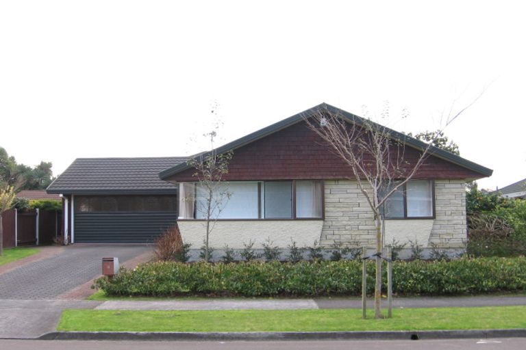 Photo of property in 14 Hind Place, Hokowhitu, Palmerston North, 4410