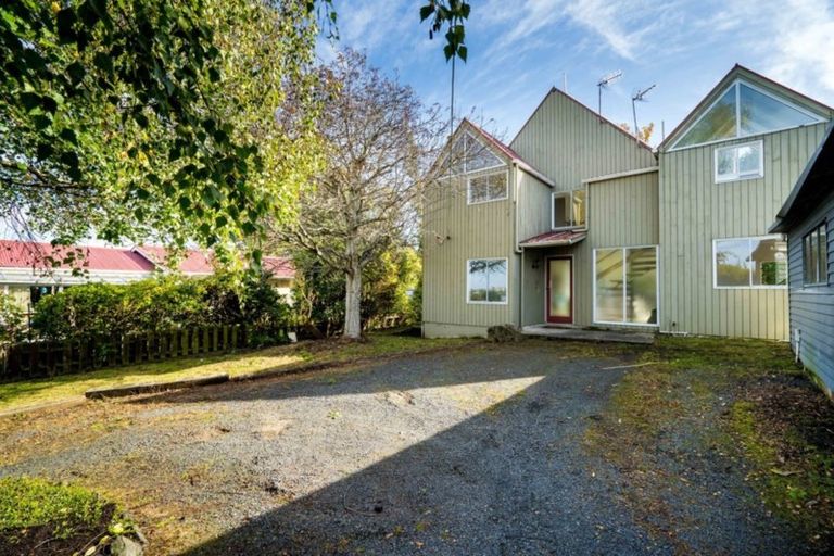Photo of property in 21 Helensburgh Road, Halfway Bush, Dunedin, 9010
