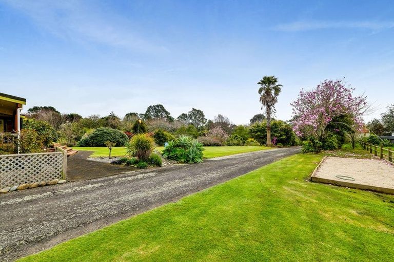 Photo of property in 18 Onaero Beach Road, Onaero, Waitara, 4383