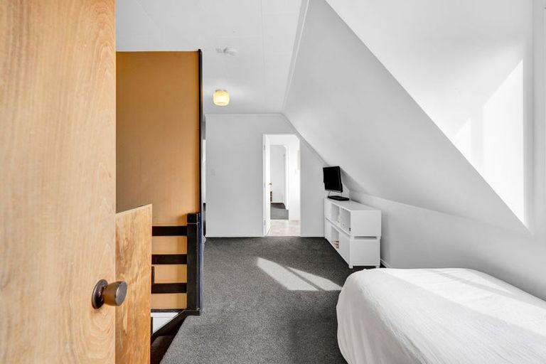 Photo of property in 1138 South Road, Oakura, 4314