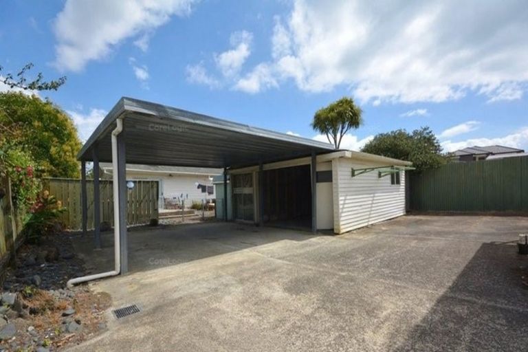 Photo of property in 9 Greers Road, Weymouth, Auckland, 2103