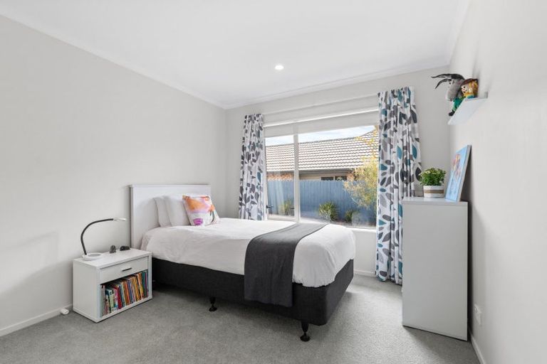 Photo of property in 26 Nanleen Rise, Manurewa, Auckland, 2105