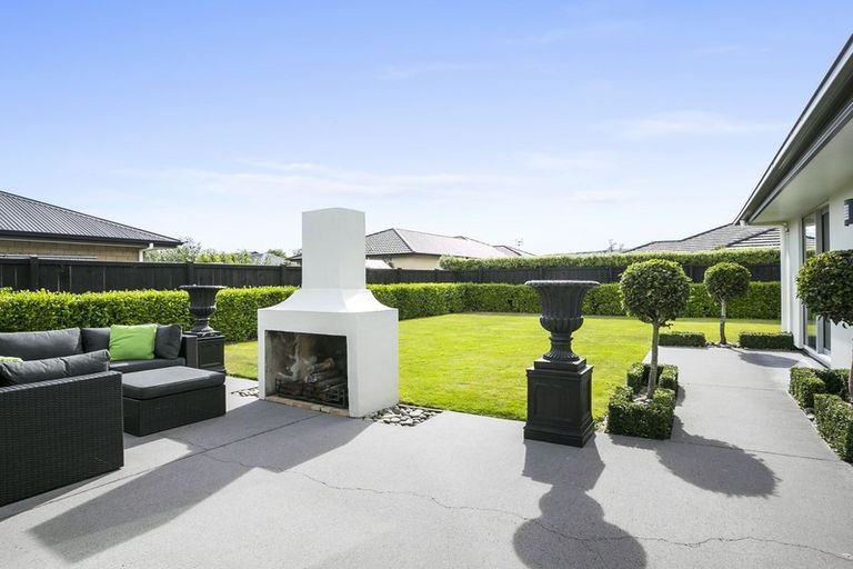 Photo of property in 6 Hagart-alexander Drive, Mosgiel, 9024