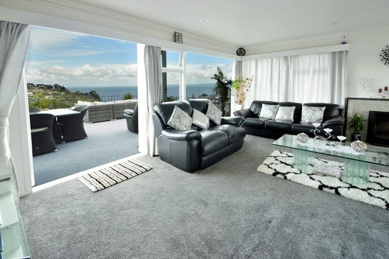 Photo of property in 42 Lynbrooke Avenue, Blockhouse Bay, Auckland, 0600