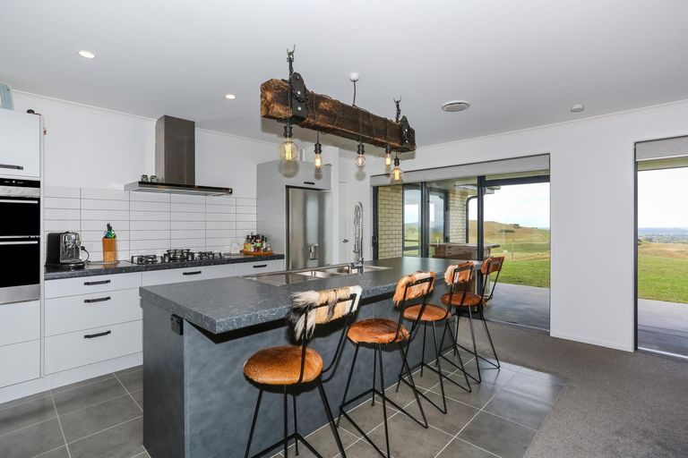 Photo of property in 23 Bird Road, Otaua, Waiuku, 2682