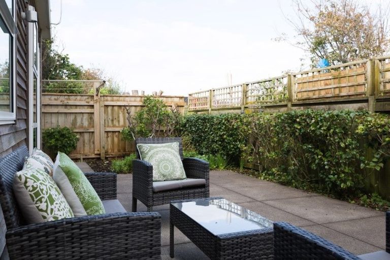 Photo of property in 22 Richmond Street, Waitara, 4320