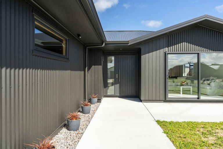 Photo of property in 10 Uku Way, Wharewaka, Taupo, 3330