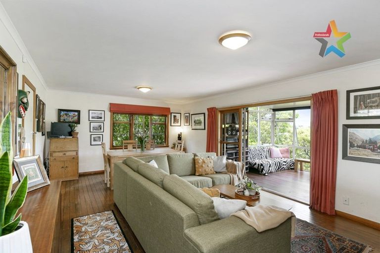 Photo of property in 153 Nevay Road, Miramar, Wellington, 6022